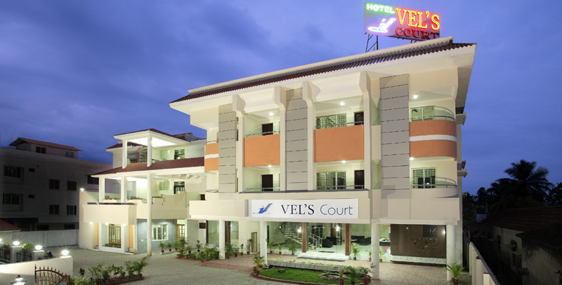 Hotel Vel's Court Palani